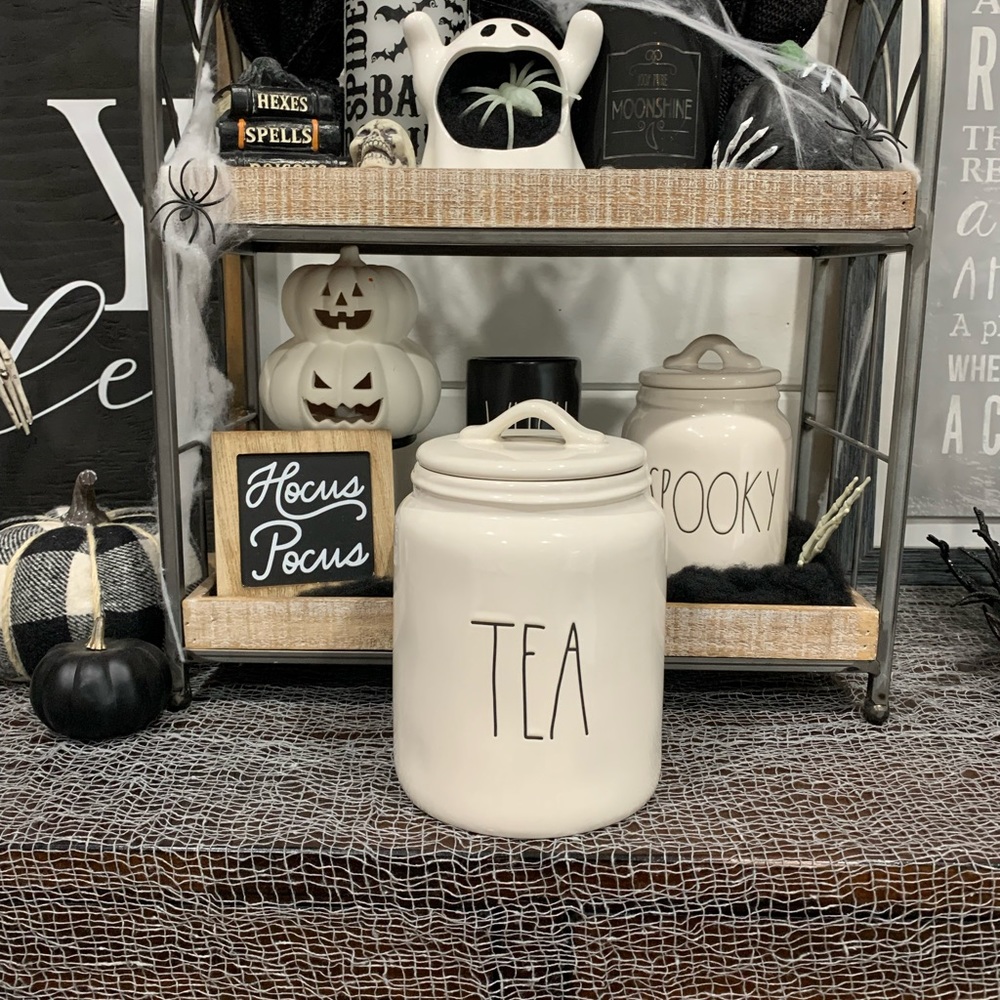 VHTF OG Rae Dunn tea canister